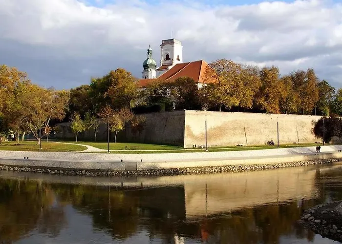 Kényelmes A Belváros Szélén Appartamento *